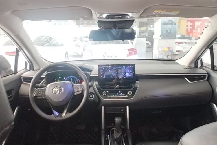 Used Toyota Corolla Cross 2023 2.0L Elite Edition Center Console