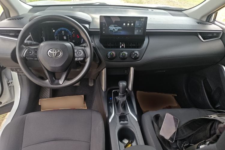 Used Toyota Corolla Cross 2023 2.0L Pioneer Edition Center Console
