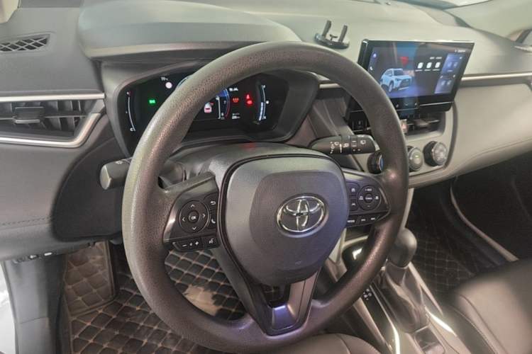 Used Toyota Corolla Cross 2023 2.0L Pioneer Edition Center Console