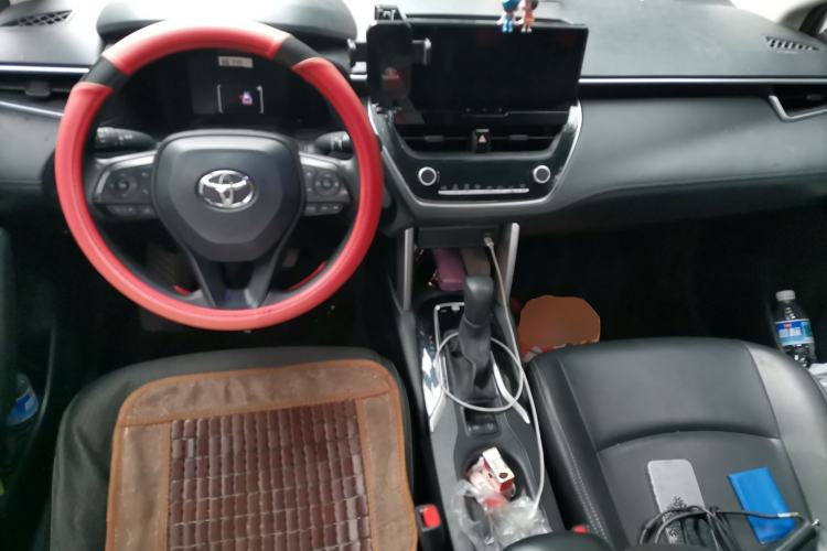 Used Toyota Corolla Cross 2023 2.0L Elite Edition Center Console