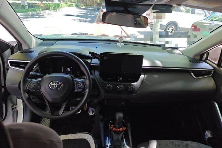 Used Toyota Corolla Cross 2023 2.0L Pioneer Edition Center Console