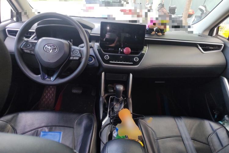 Used Toyota Corolla Cross 2023 Dual-Motor 2.0L Pioneer Edition Center Console