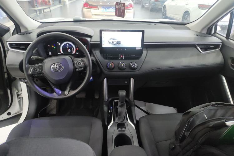 Used Toyota Corolla Cross 2023 2.0L Pioneer Edition Center Console