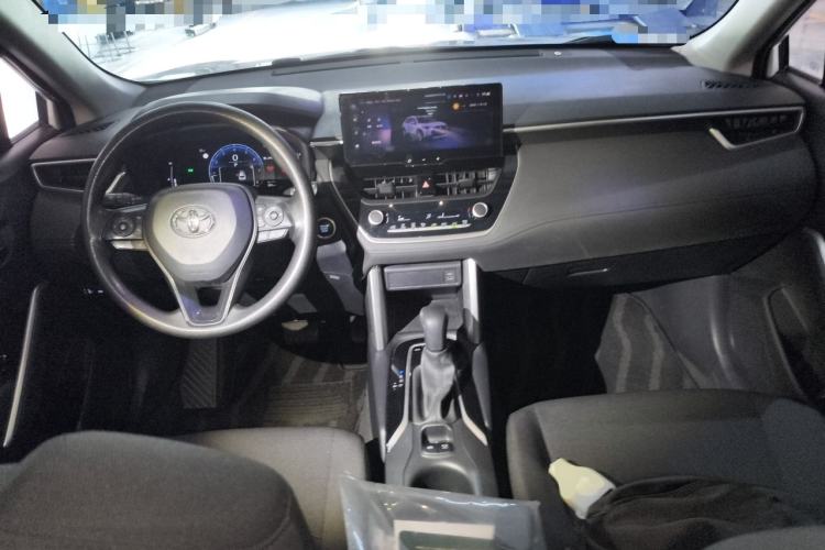 Used Toyota Corolla Cross 2023 2.0L Elite Edition Center Console