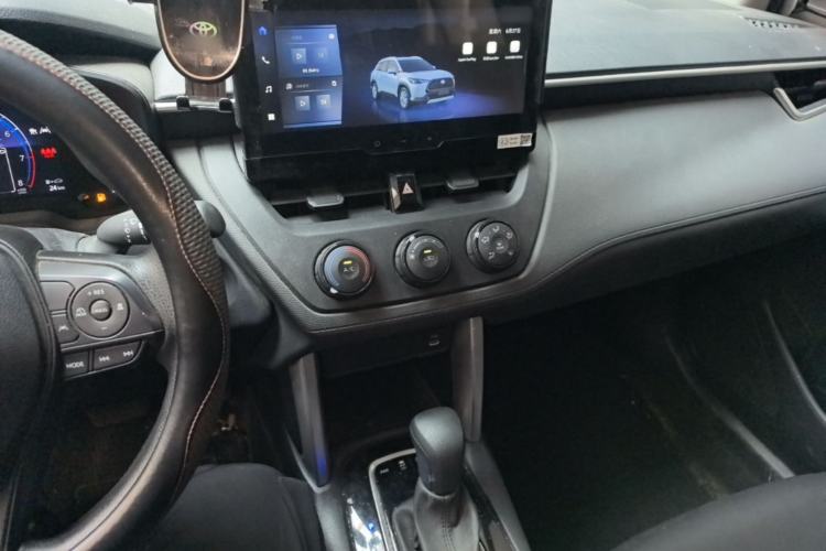 Used Toyota Corolla Cross 2023 2.0L Pioneer Edition Center Console