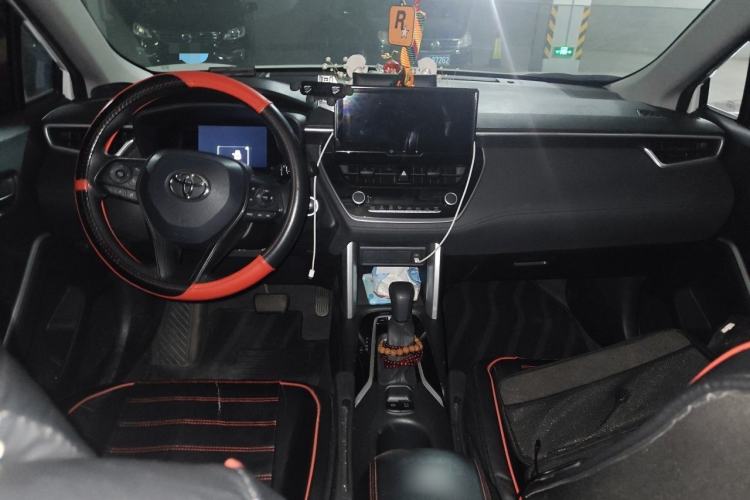 Used Toyota Corolla Cross 2023 2.0L Elite Edition Center Console