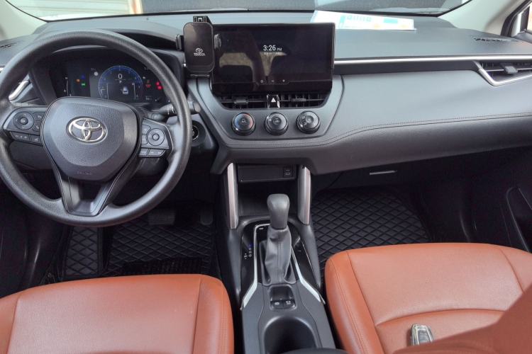 Used Toyota Corolla Cross 2023 2.0L Pioneer Edition Center Console