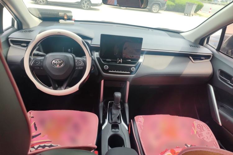 Used Toyota Corolla Cross 2023 Dual-Motor 2.0L Pioneer Edition Center Console