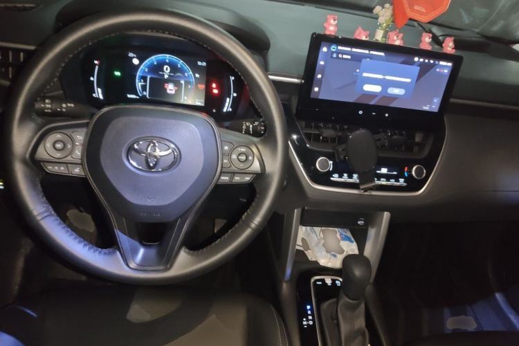 Used Toyota Corolla Cross 2023 2.0L Elite Edition Center Console