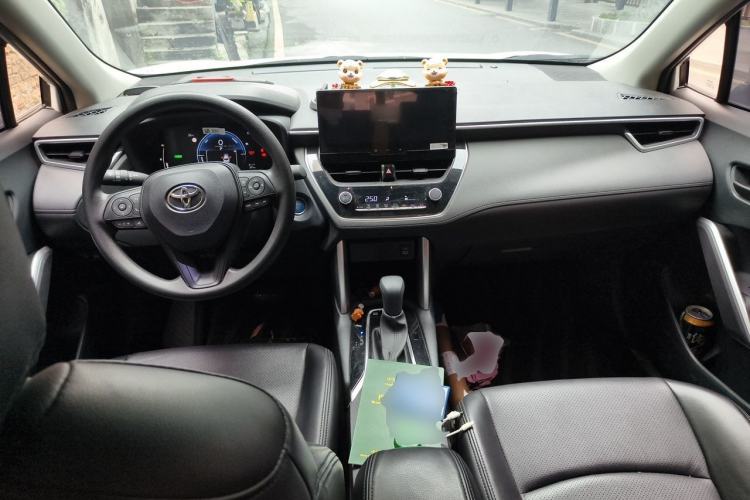 Used Toyota Corolla Cross 2023 Dual-Motor 2.0L Pioneer Edition Center Console