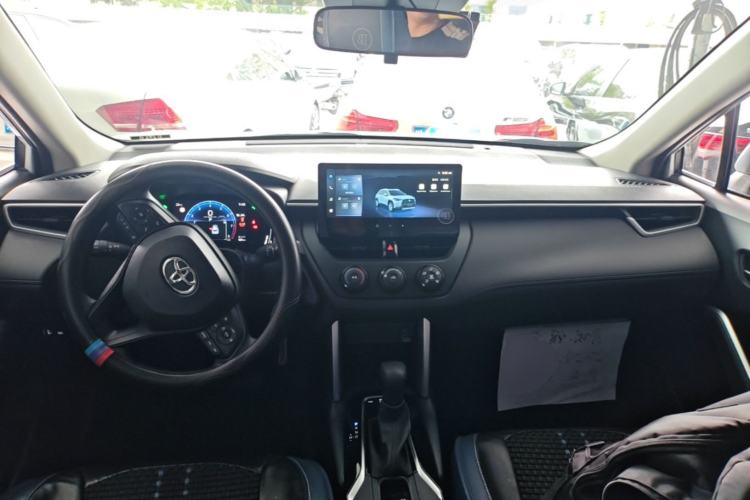 Used Toyota Corolla Cross 2023 2.0L Pioneer Edition Center Console