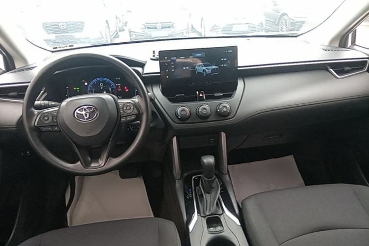Used Toyota Corolla Cross 2023 2.0L Pioneer Edition Center Console