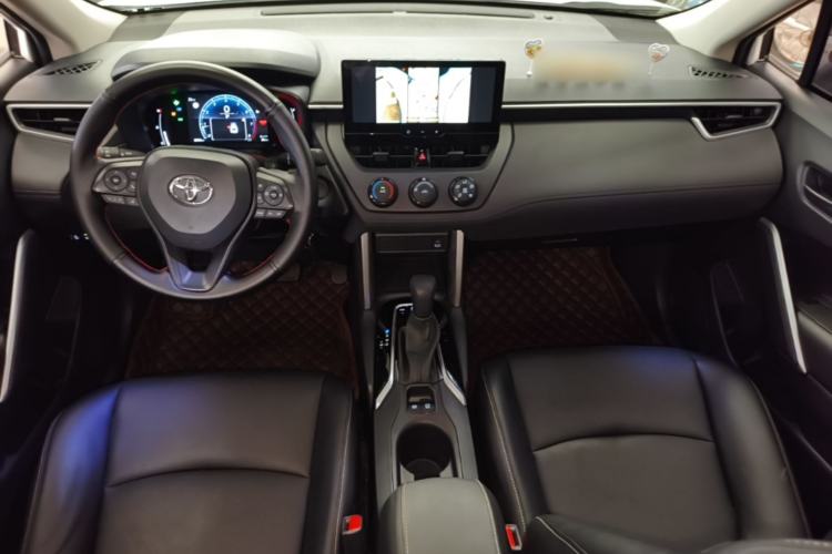 Used Toyota Corolla Cross 2023 2.0L Pioneer Edition Center Console