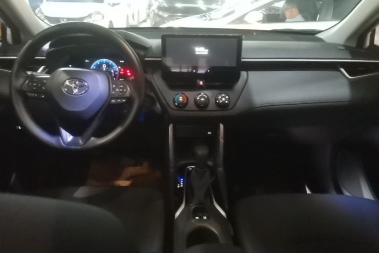Used Toyota Corolla Cross 2023 2.0L Pioneer Edition Center Console