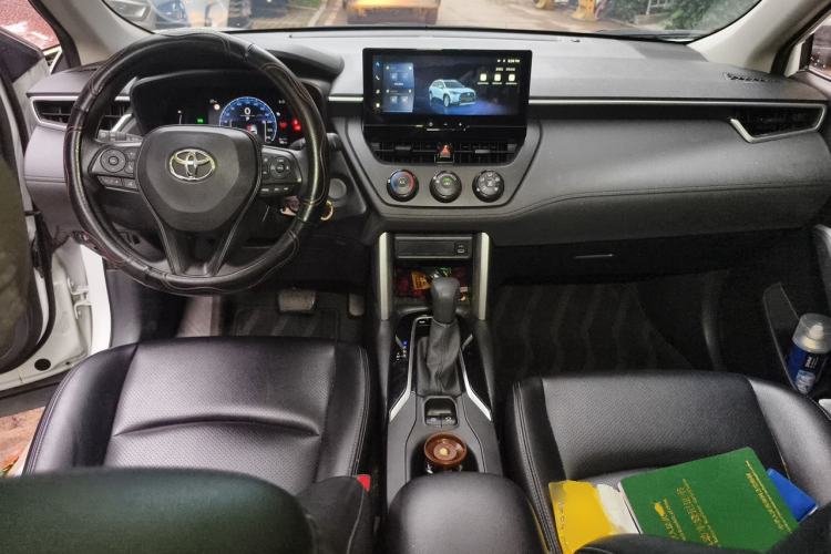 Used Toyota Corolla Cross 2023 2.0L Pioneer Edition Center Console
