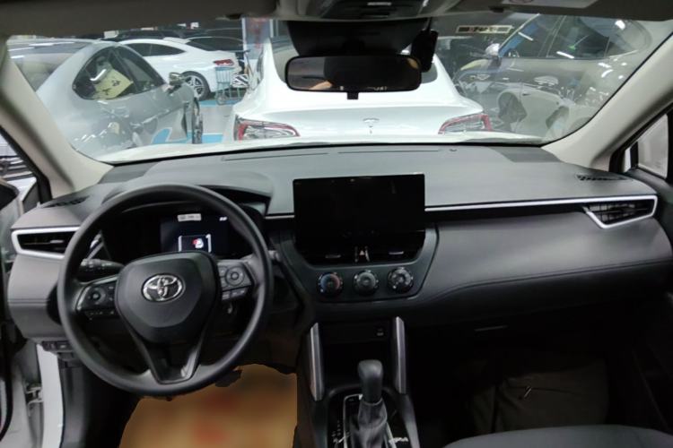 Used Toyota Corolla Cross 2023 2.0L Pioneer Edition Center Console