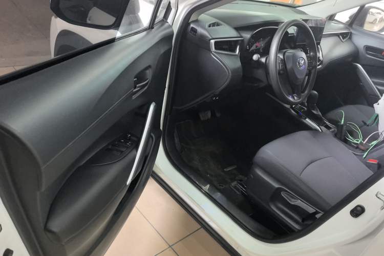 Used Toyota Corolla Cross 2023 2.0L Elite Edition Driver Seat