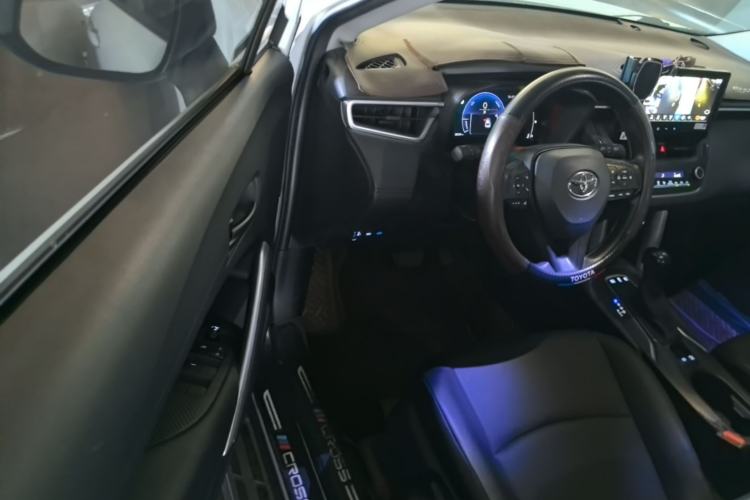 Used Toyota Corolla Cross 2023 Dual-Motor 2.0L Pioneer Edition Driver Seat