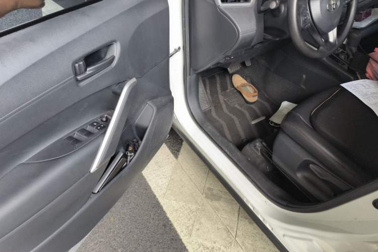 Used Toyota Corolla Cross 2023 2.0L Pioneer Edition Driver Seat