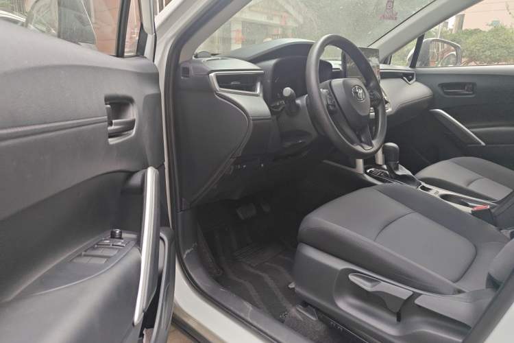 Used Toyota Corolla Cross 2023 2.0L Elite Edition Driver Seat