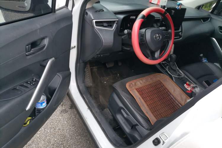 Used Toyota Corolla Cross 2023 2.0L Elite Edition Driver Seat