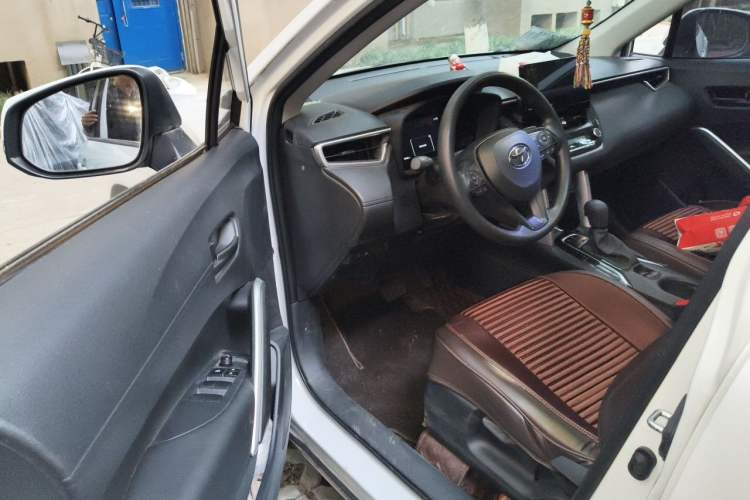 Used Toyota Corolla Cross 2023 2.0L Elite Edition Driver Seat