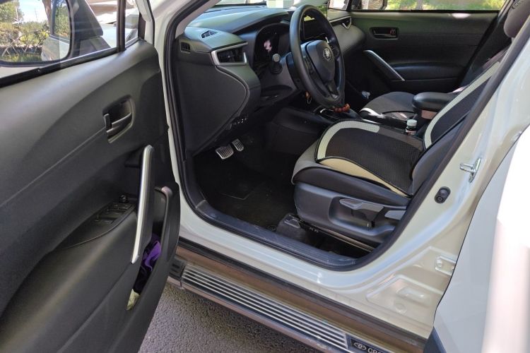 Used Toyota Corolla Cross 2023 2.0L Pioneer Edition Driver Seat