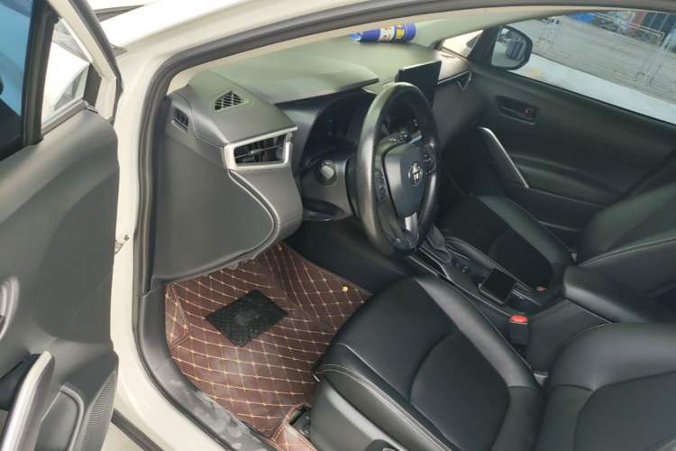 Used Toyota Corolla Cross 2023 2.0L Elite Edition Driver Seat