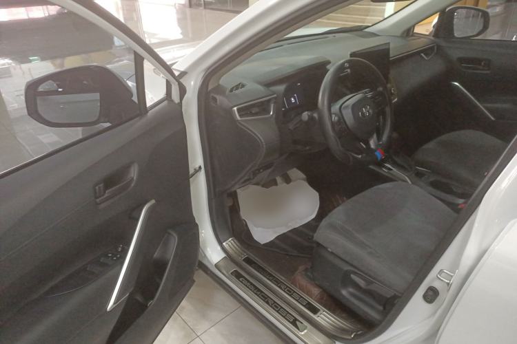 Used Toyota Corolla Cross 2023 Dual-Motor 2.0L Pioneer Edition Driver Seat
