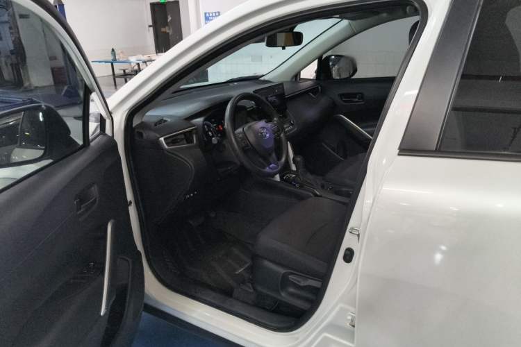 Used Toyota Corolla Cross 2023 2.0L Elite Edition Driver Seat