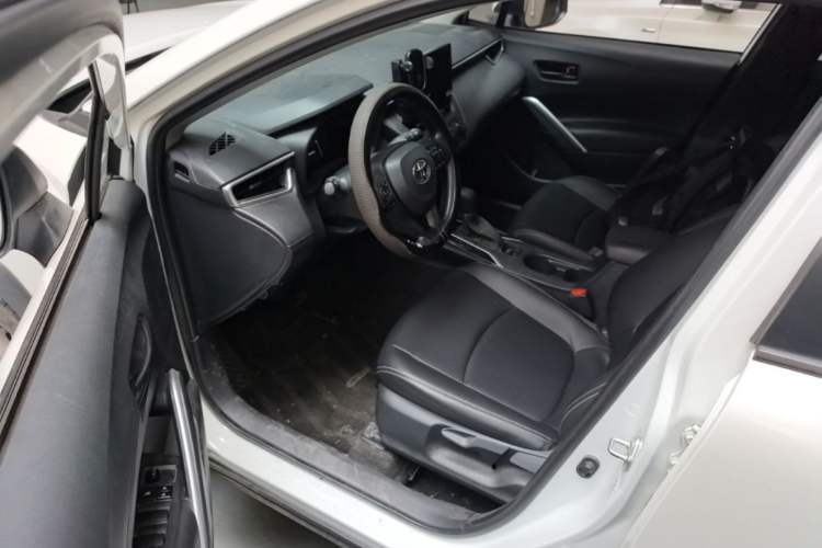 Used Toyota Corolla Cross 2023 2.0L Pioneer Edition Driver Seat