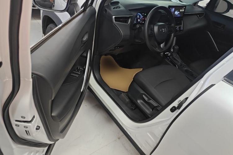 Used Toyota Corolla Cross 2023 2.0L Pioneer Edition Driver Seat