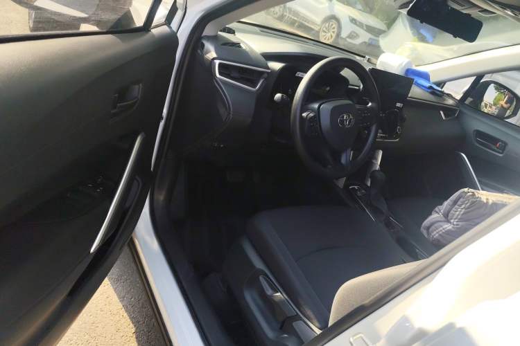 Used Toyota Corolla Cross 2023 2.0L Elite Edition Driver Seat
