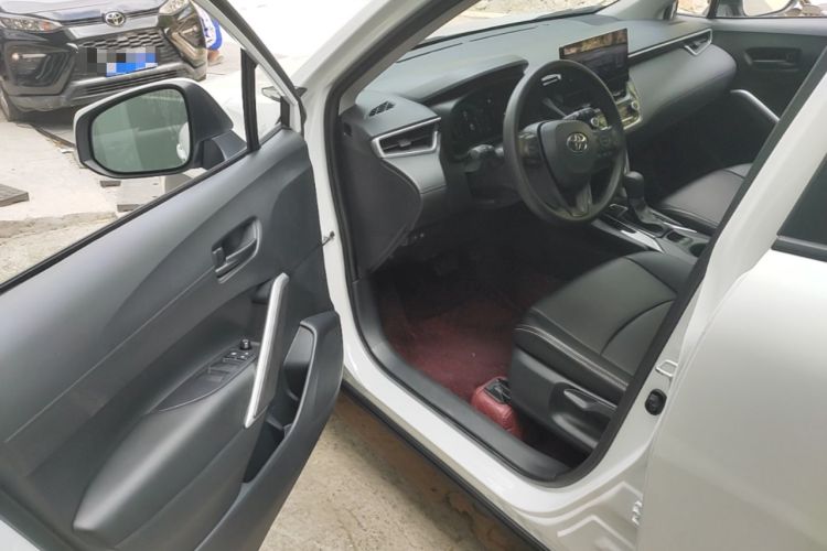 Used Toyota Corolla Cross 2023 2.0L Elite Edition Driver Seat
