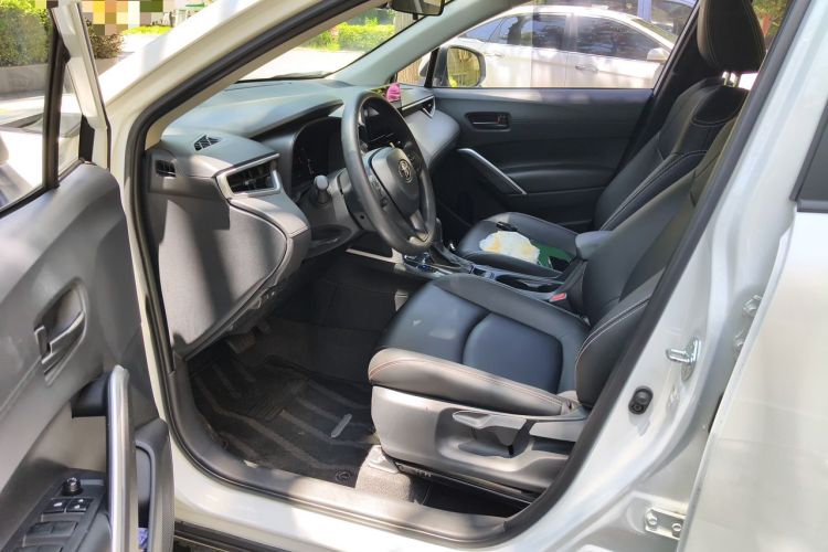 Used Toyota Corolla Cross 2023 2.0L Elite Edition Driver Seat