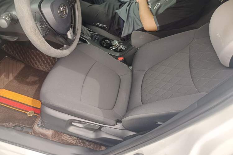 Used Toyota Corolla Cross 2023 2.0L Elite Edition Driver Seat