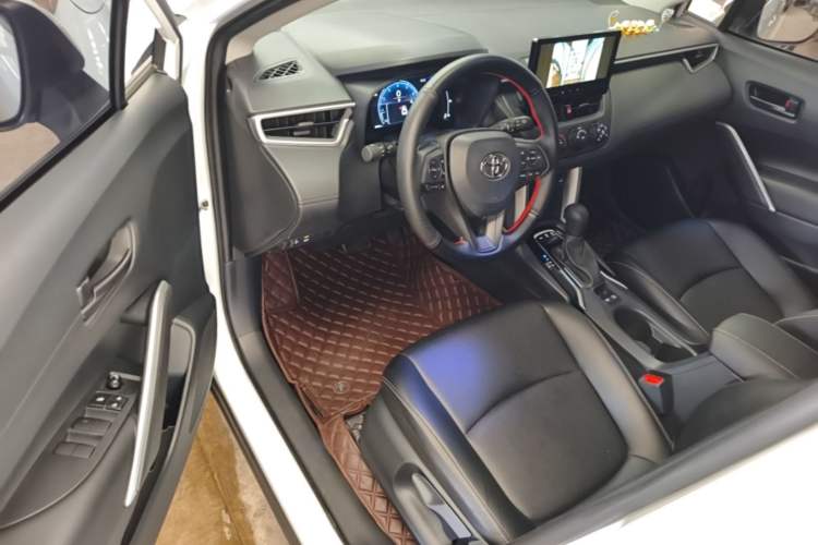 Used Toyota Corolla Cross 2023 2.0L Pioneer Edition Driver Seat