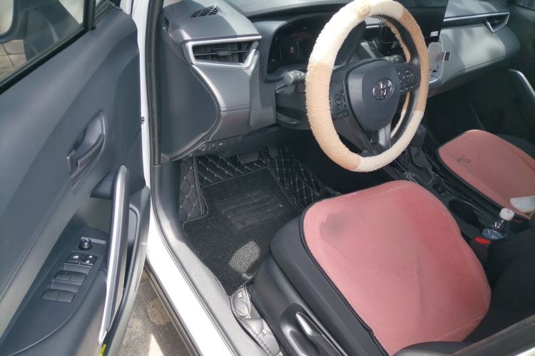 Used Toyota Corolla Cross 2023 Dual-Motor 2.0L Pioneer Edition Driver Seat