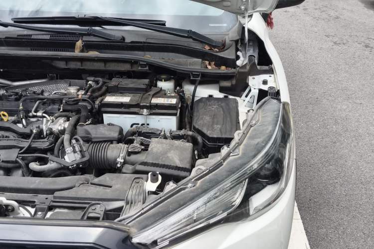 Used Toyota Corolla Cross 2023 2.0L Luxury Edition Engine Bay Left