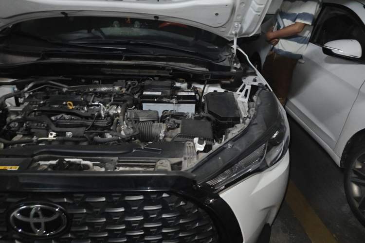 Used Toyota Corolla Cross 2023 2.0L Elite Edition Engine Bay Left