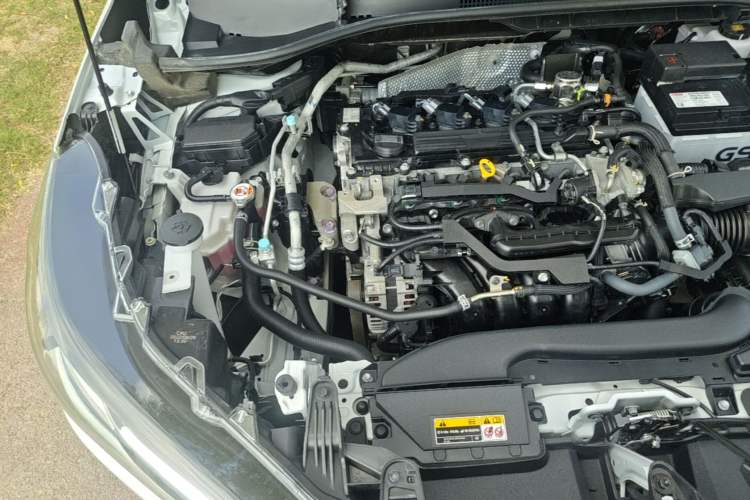 Used Toyota Corolla Cross 2023 2.0L Pioneer Edition Engine Bay Right
