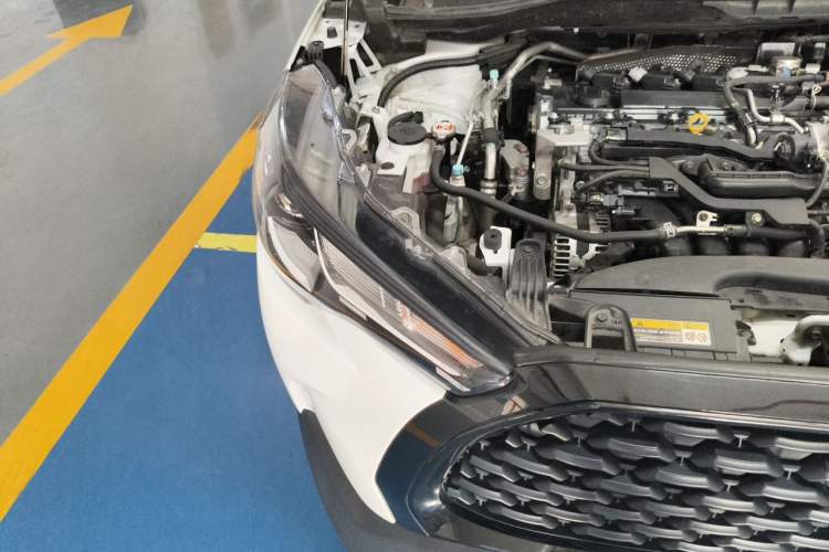Used Toyota Corolla Cross 2023 2.0L Elite Edition Engine Bay Right