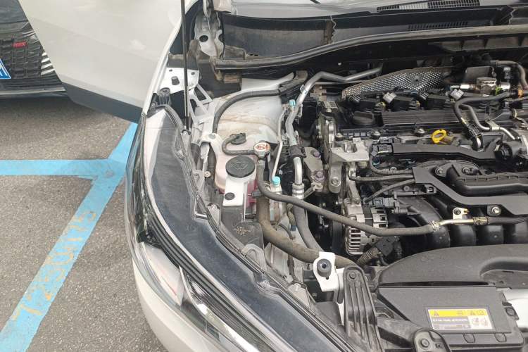 Used Toyota Corolla Cross 2023 2.0L Elite Edition Engine Bay Right