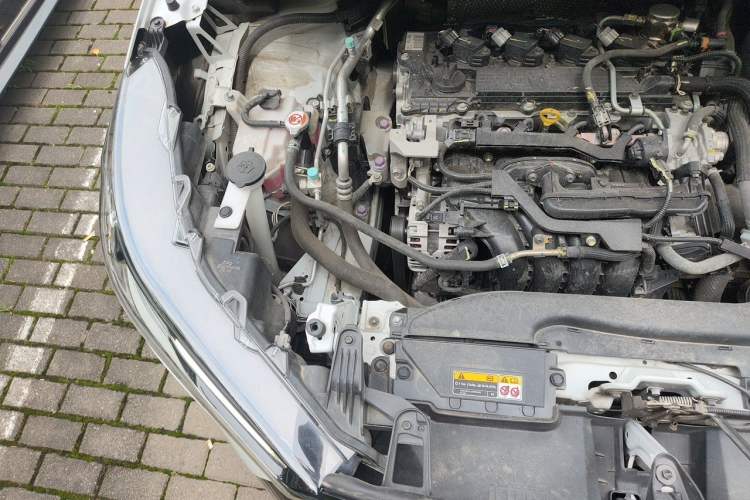 Used Toyota Corolla Cross 2023 2.0L Elite Edition Engine Bay Right