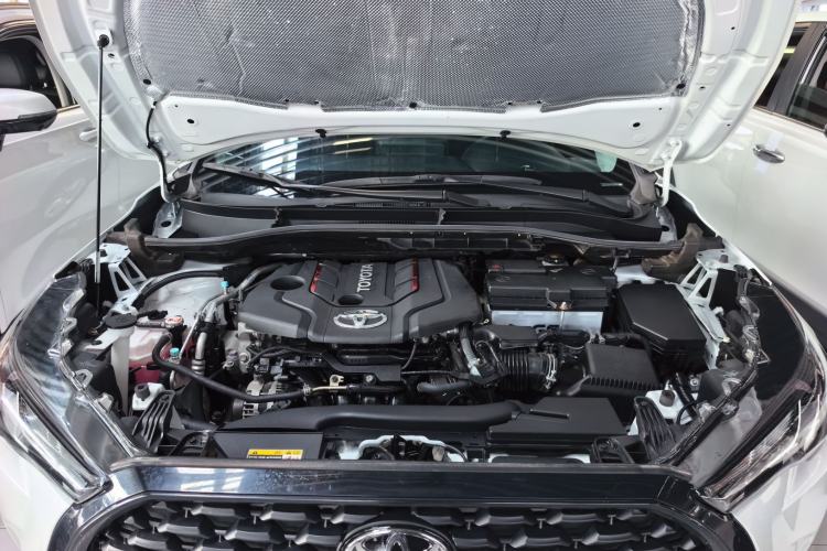 Used Toyota Corolla Cross 2023 2.0L Elite Edition Engine Bay