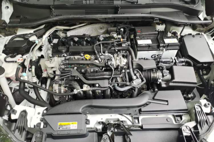 Used Toyota Corolla Cross 2023 2.0L Pioneer Edition Engine Bay
