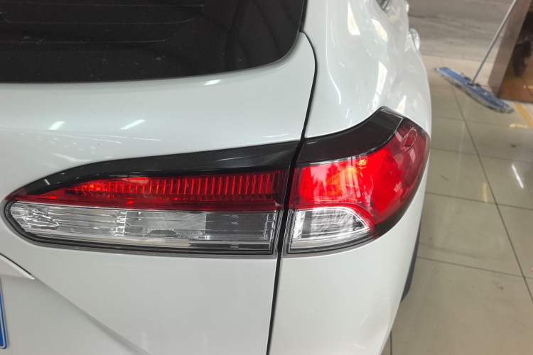 Used Toyota Corolla Cross 2023 2.0L Elite Edition Exterior 3