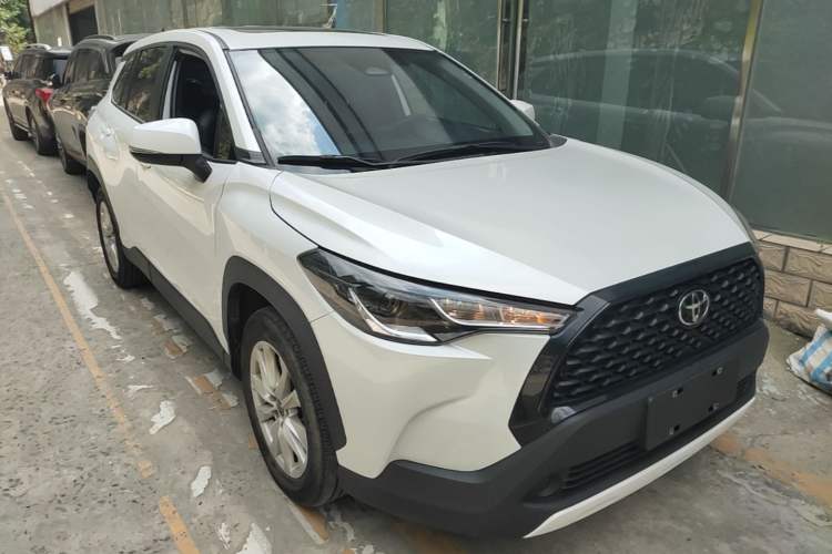 Used Toyota Corolla Cross 2023 2.0L Elite Edition Front Right 45 Deg