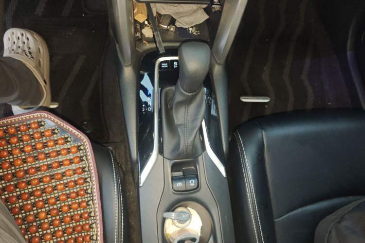 Used Toyota Corolla Cross 2023 Dual-Motor 2.0L Elite Edition Gear Lever