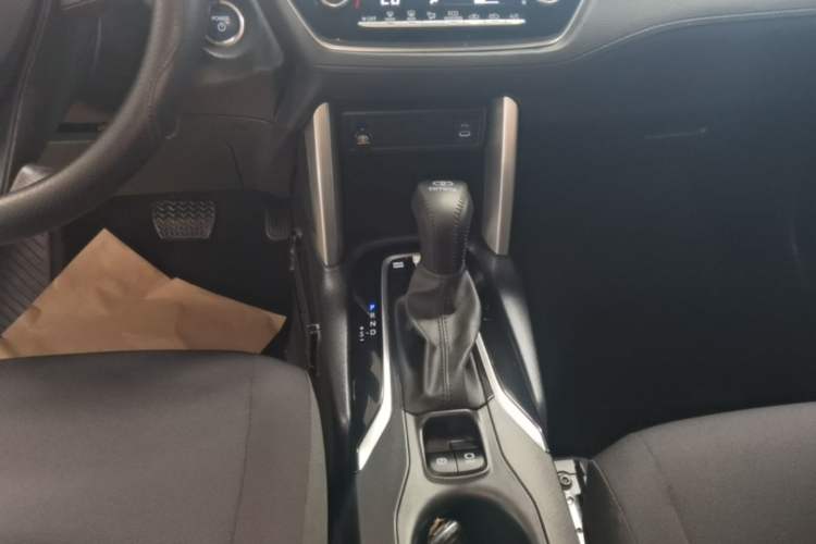 Used Toyota Corolla Cross 2023 Dual-Motor 2.0L Pioneer Edition Gear Lever